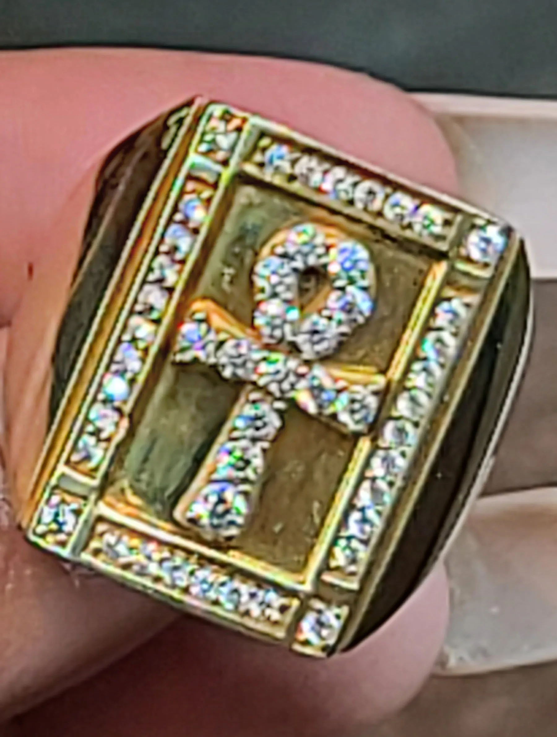 10k Yellow Gold Ring with Ankh Design and Reflective Background