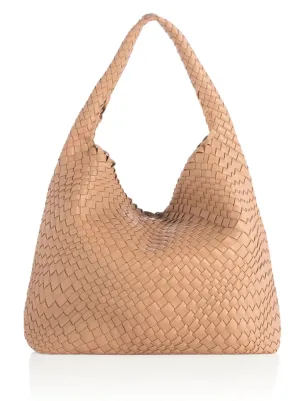 Blythe Hobo, Almond
