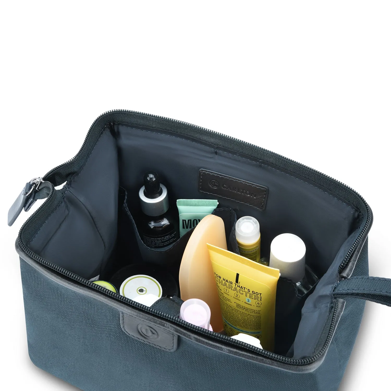CARLTON CENTERCOURT RPET TOILETRY BG