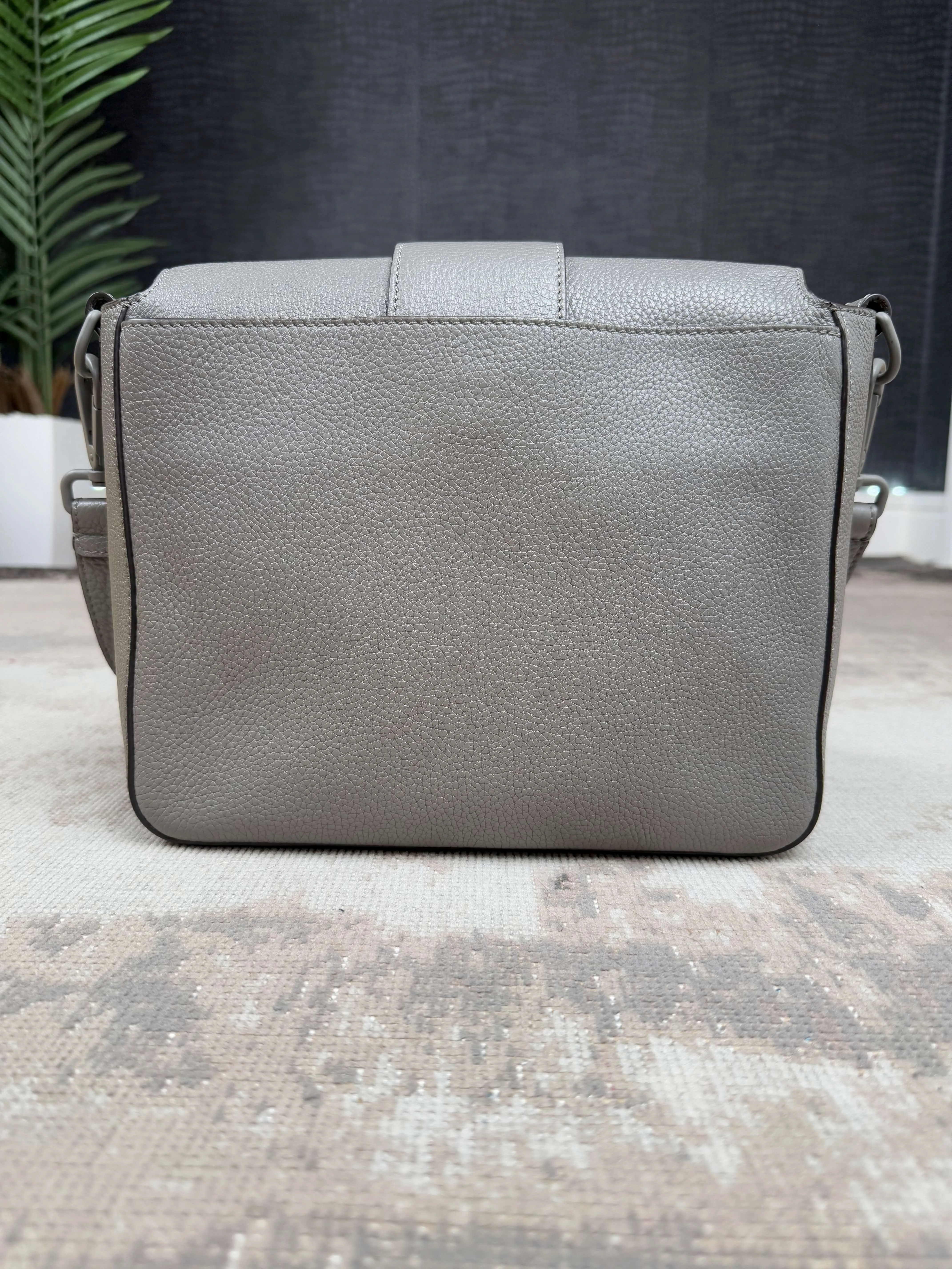 Fendi Baguette Convertible Leather Bag - Grey