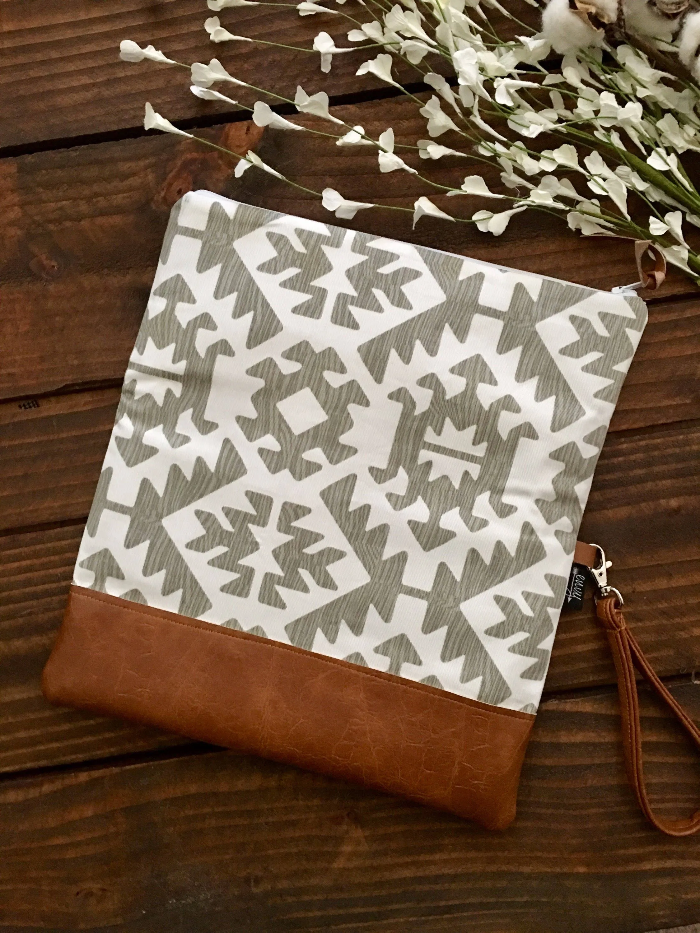 Fold Over Clutch - Grey Aztec with Vegan Leather - Detachable Wristlet