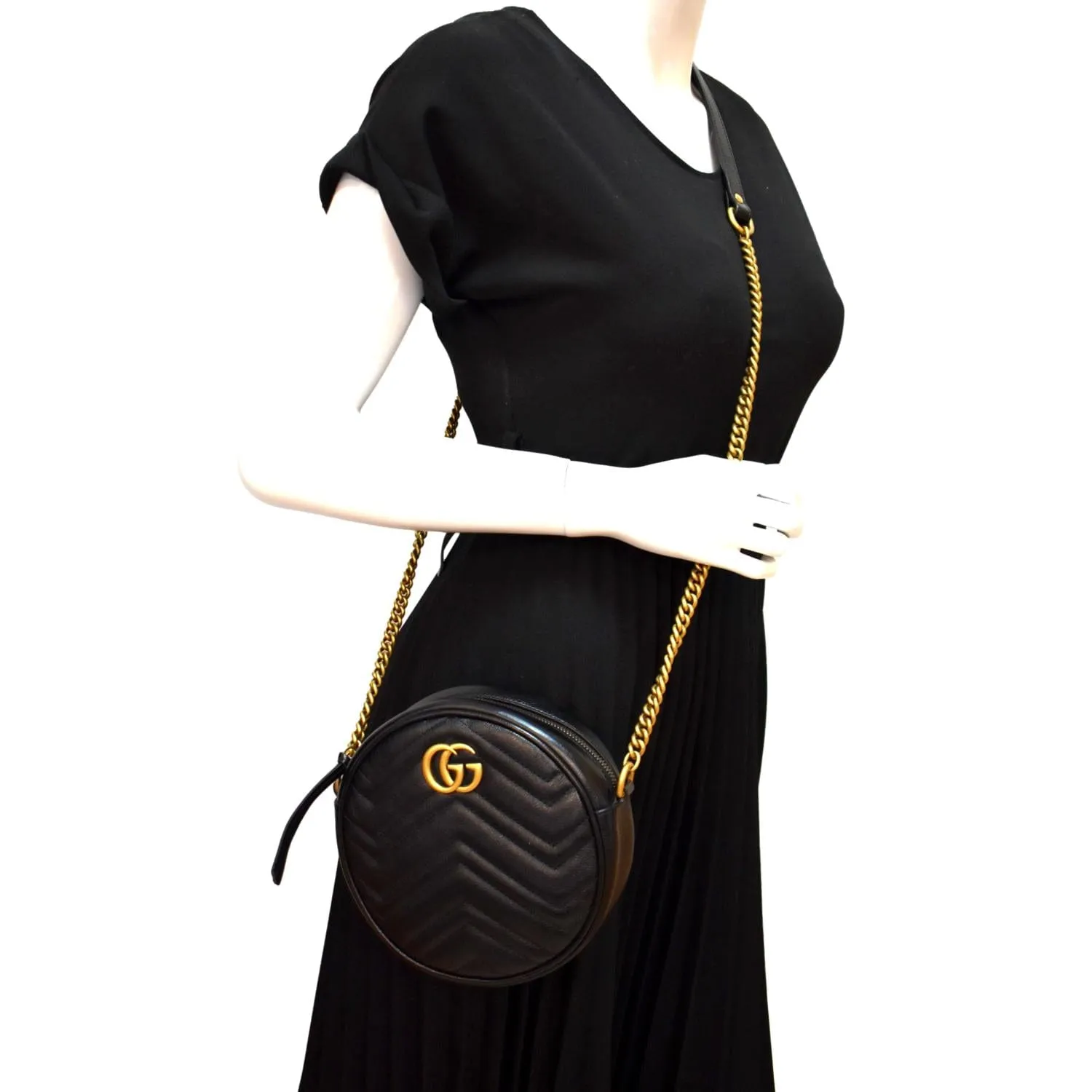 GUCCI GG Marmont Mini Round Leather Crossbody Bag Black 550154
