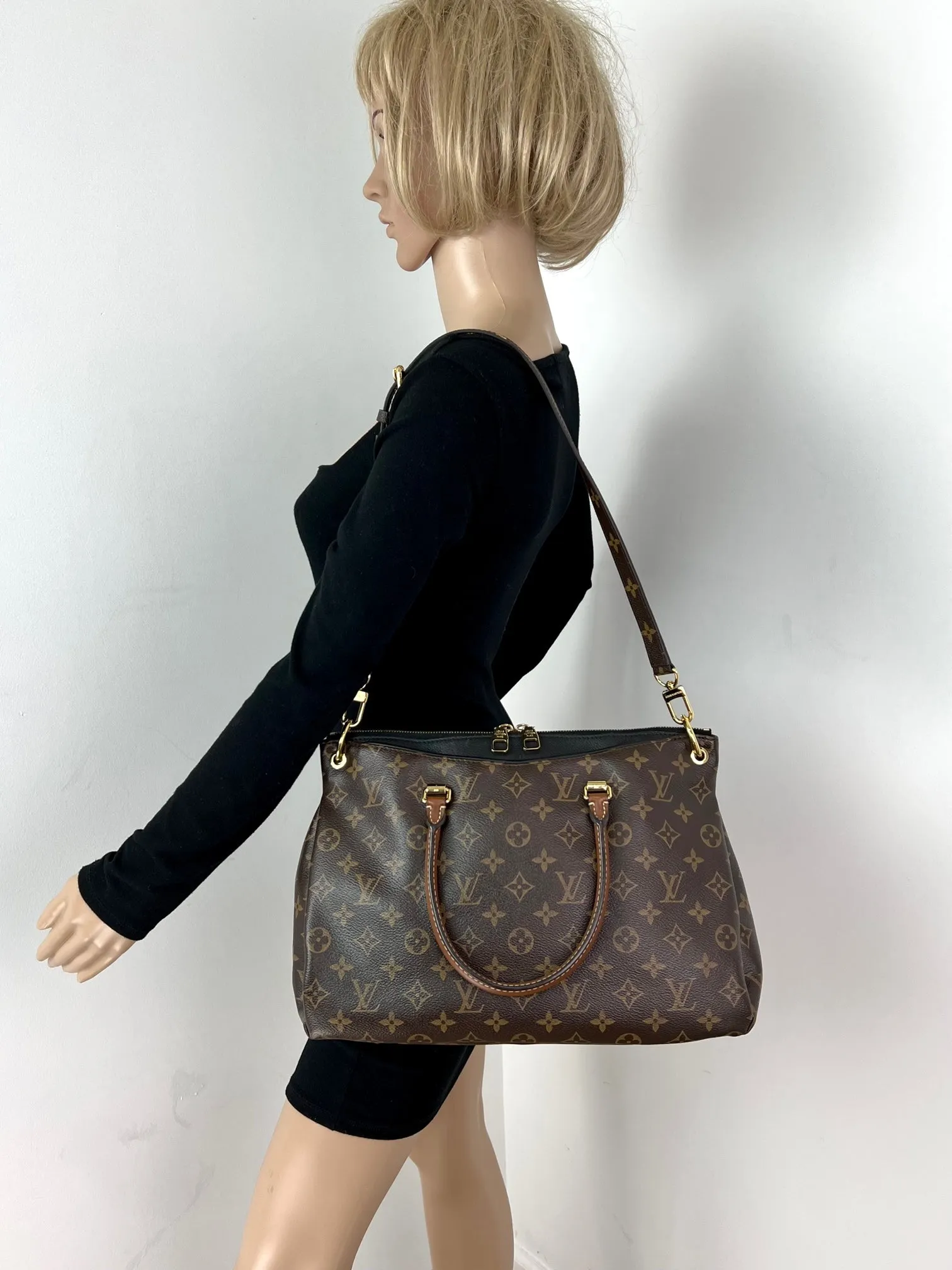 Louis Vuitton PALLAS Monogram canvas calf leather M41064 Black Handbag