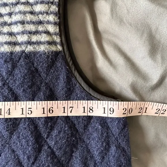 Madewell Blue/White Reversible Vest in Stripe Wool/Quilted Size Small EUC