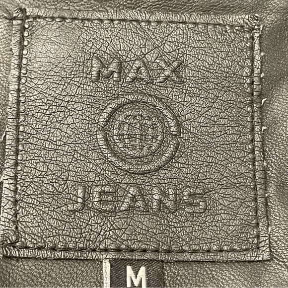 MAX Jeans black textured jacket size medium