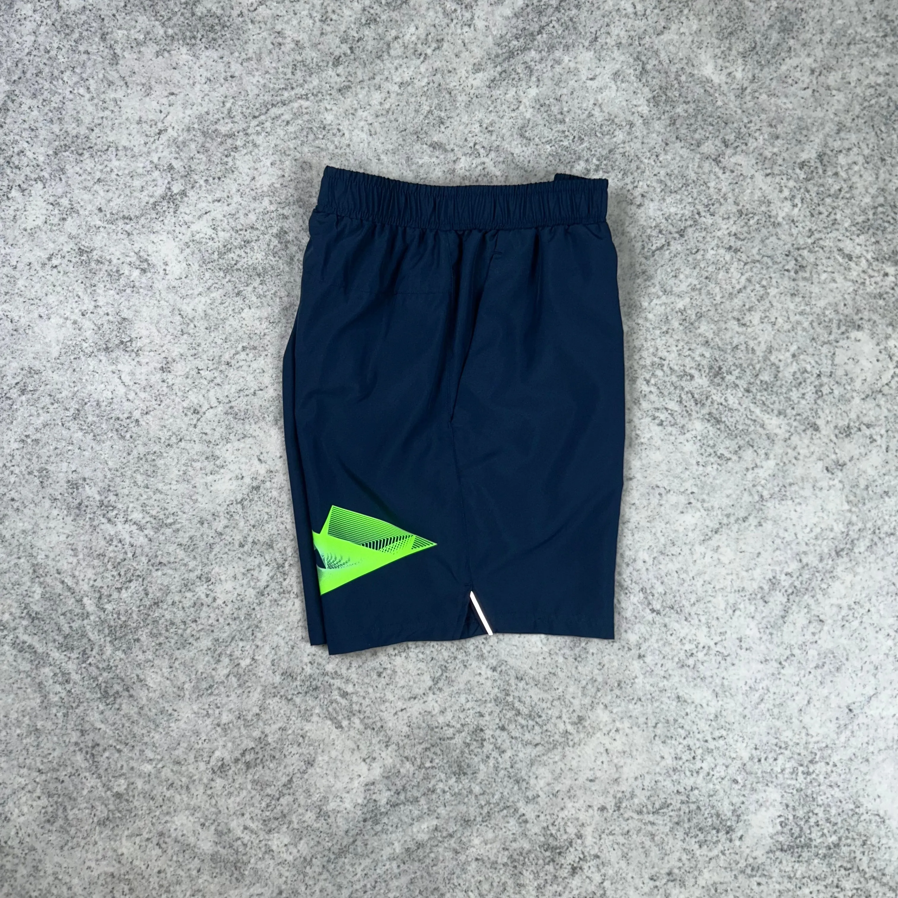 Monterrain Woven Short - Navy/Lime