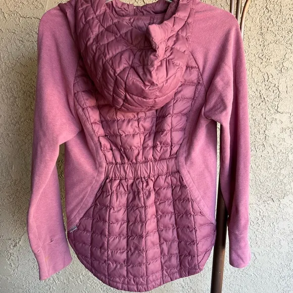 North Fave Endeavor Thermoball Jacket Size M in Dusty Rose