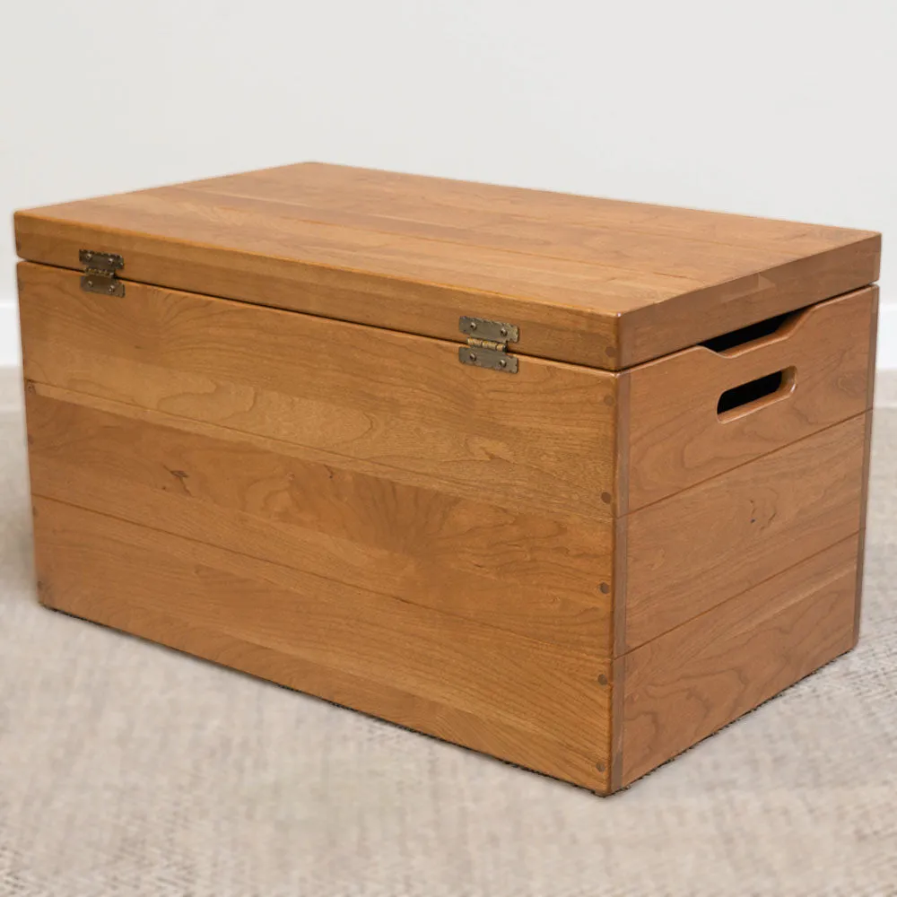 Palmer Rustic Blanket Chest, Fruitwood Stain
