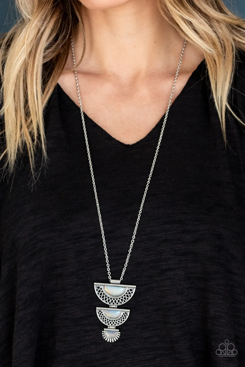 Paparazzi Accessories - Serene Sheen - White Necklace
