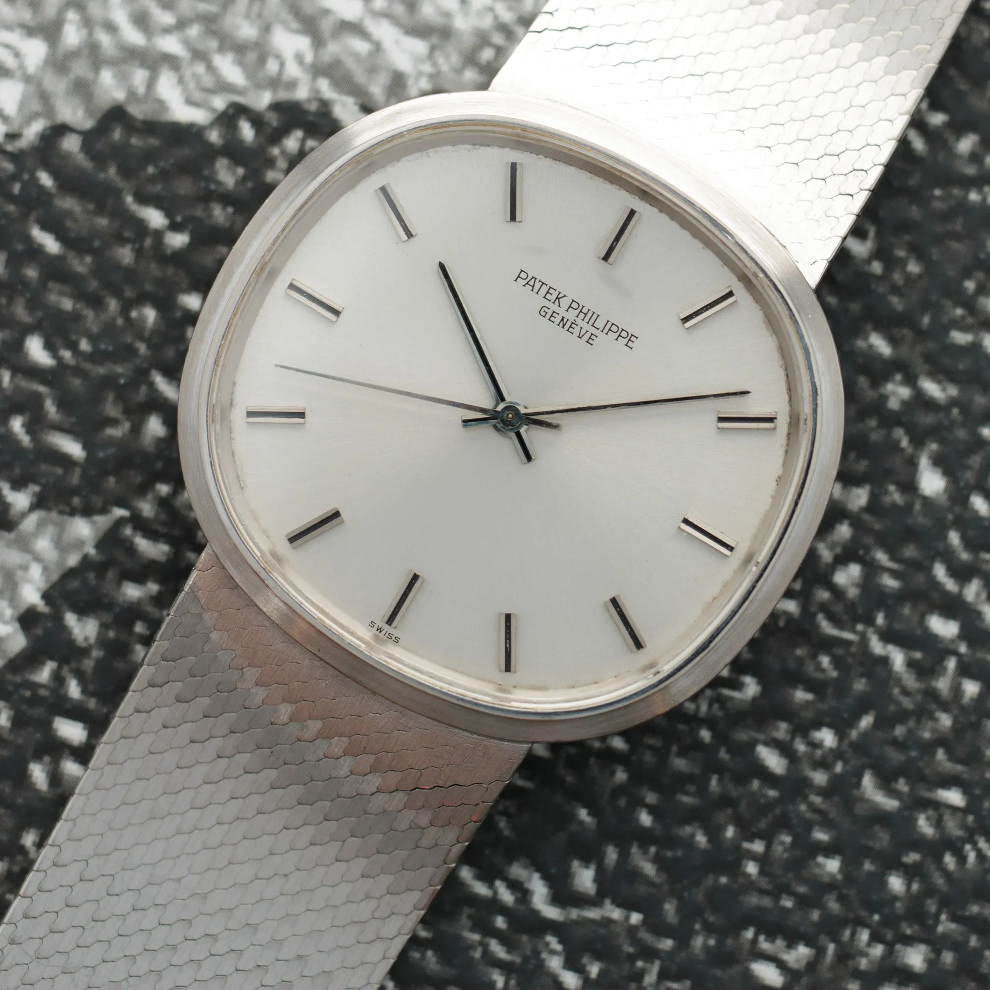 Patek Philippe White Golden Circle Ellipse Ref. 3586
