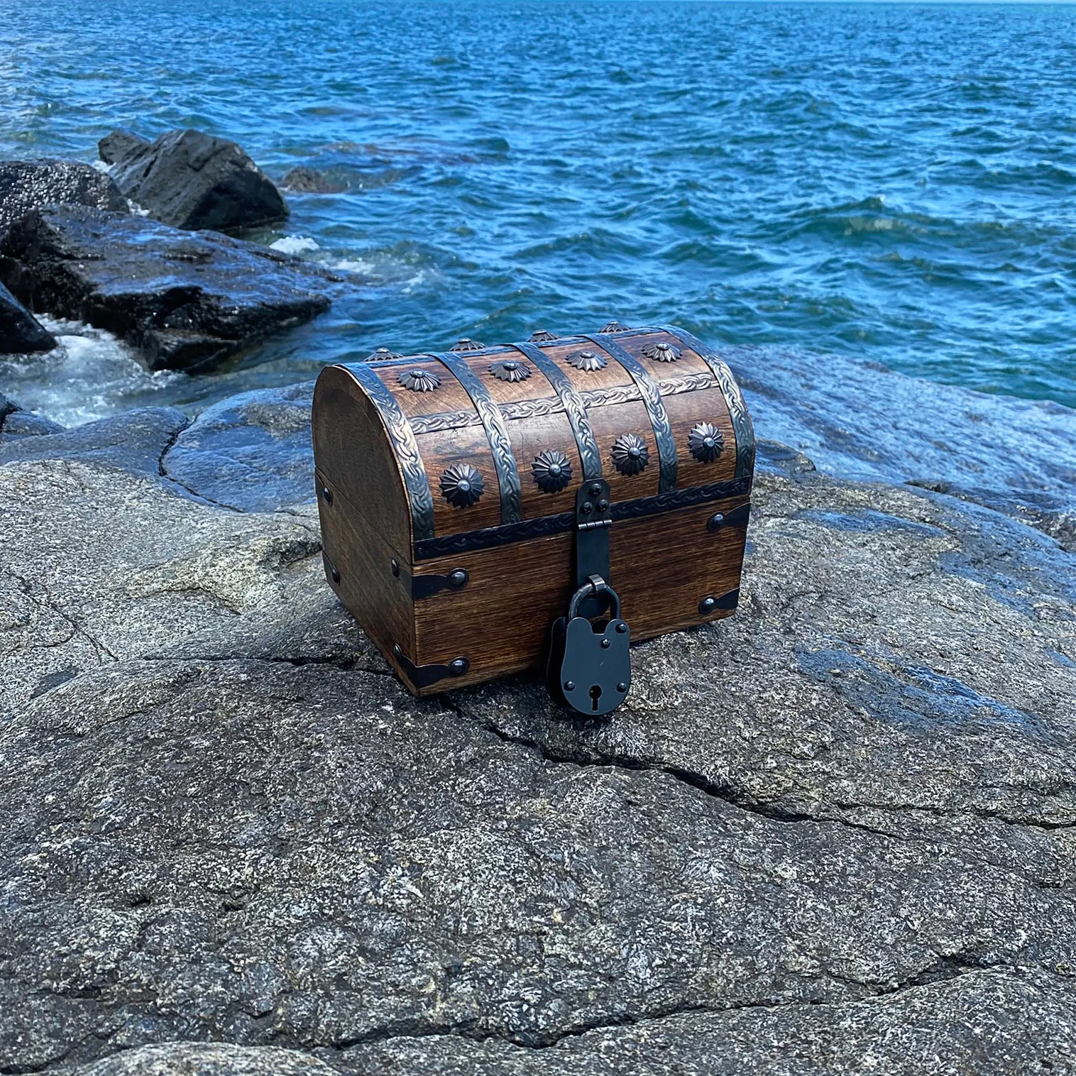 Pirate Treasure Chest with Lock and Skeleton Key - Small