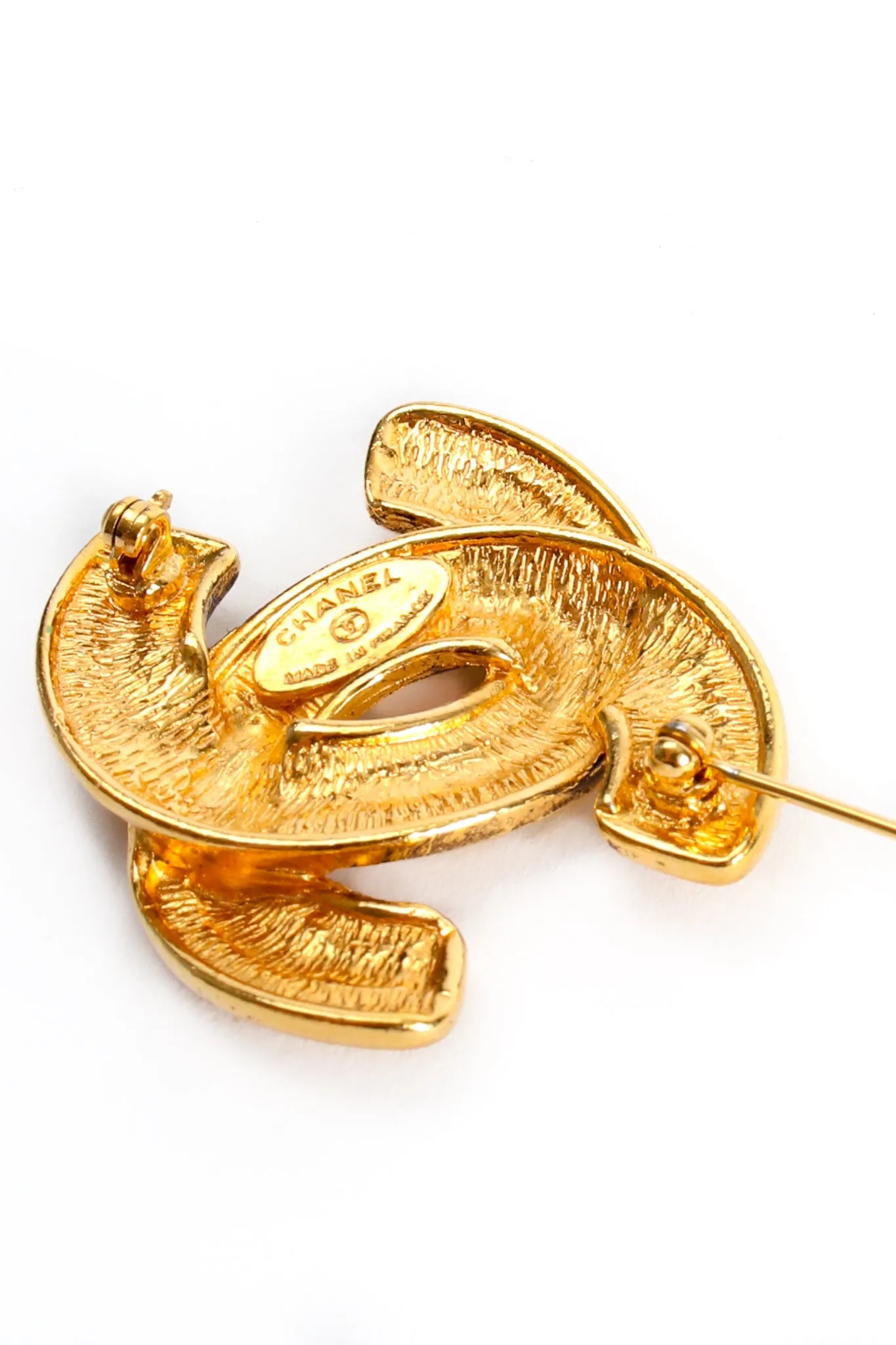 Quilted Interlocking CC Logo Brooch