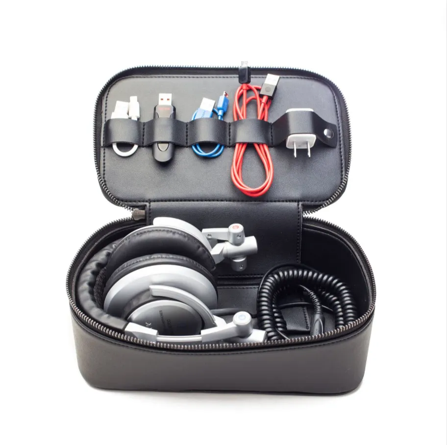 Tech Dopp Kit