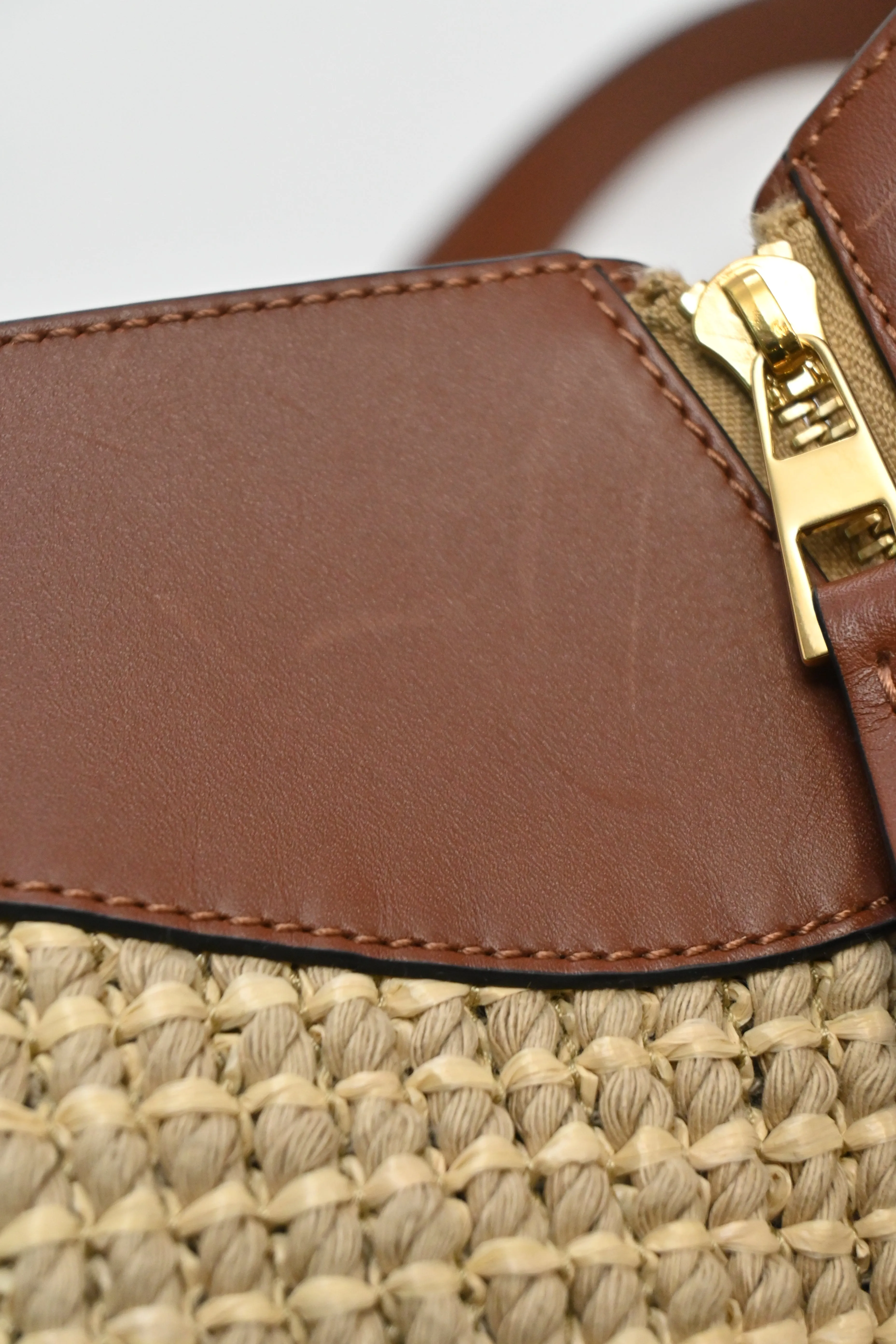 [WB5687] Loewe | Shoulder Bag