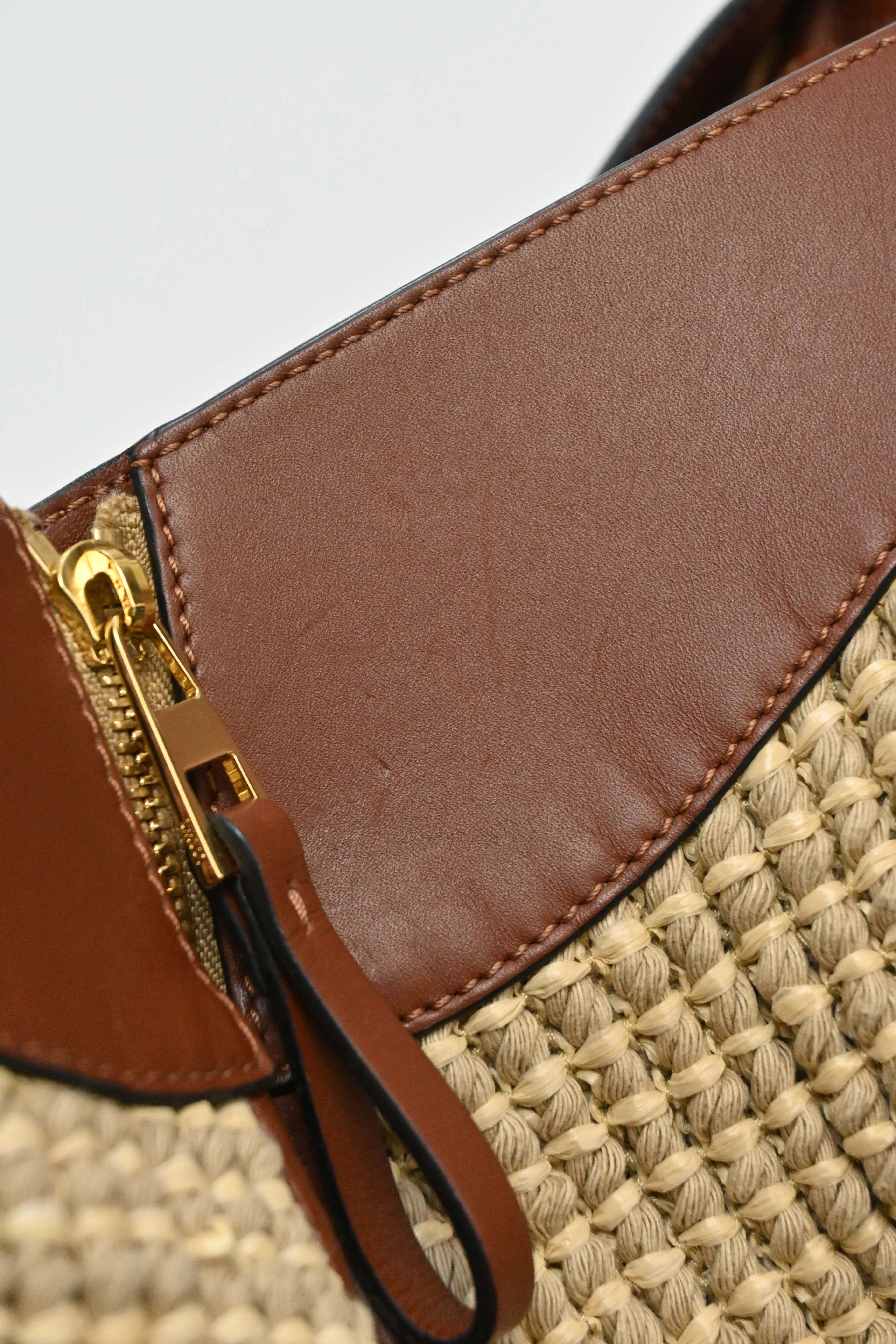 [WB5687] Loewe | Shoulder Bag