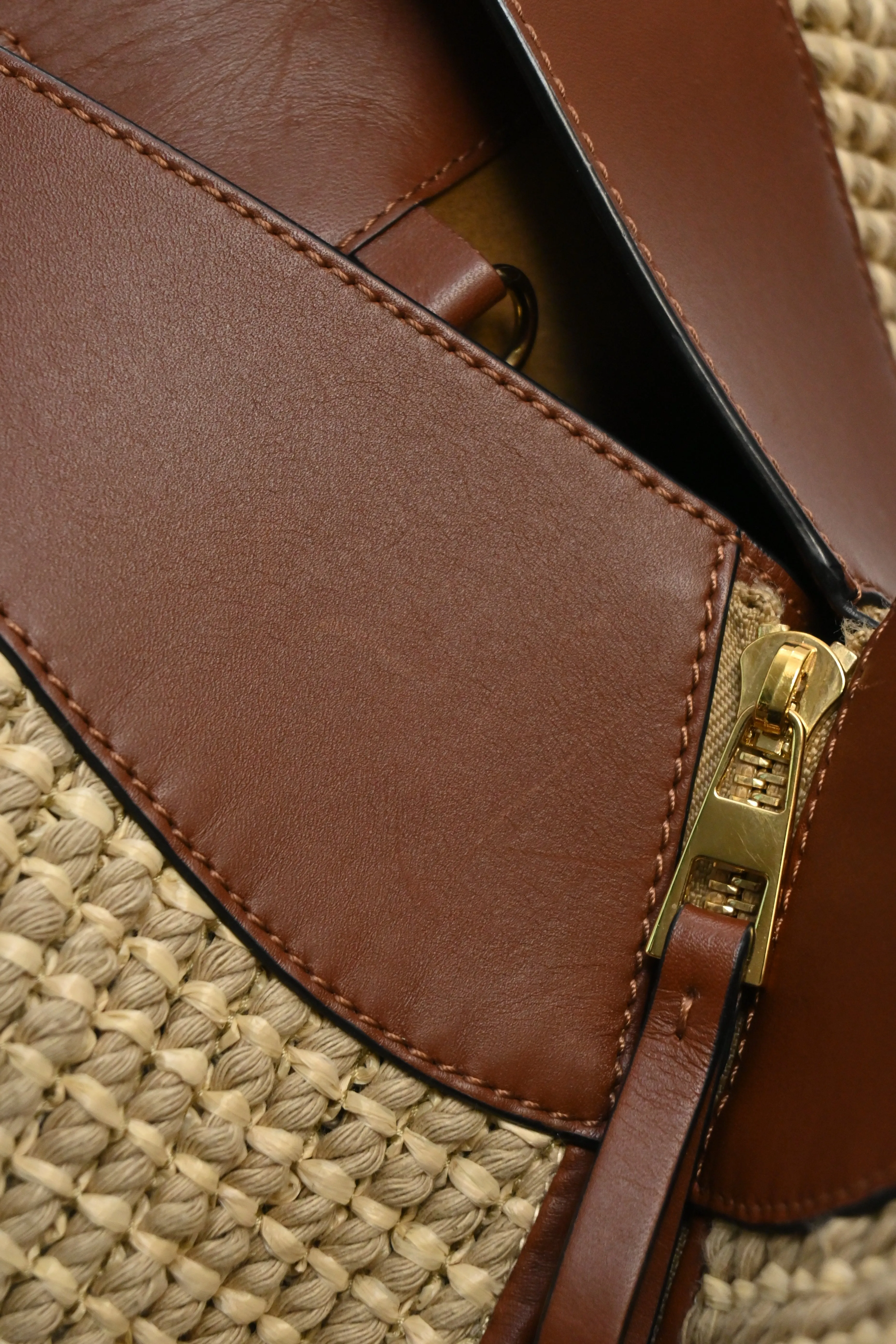 [WB5687] Loewe | Shoulder Bag
