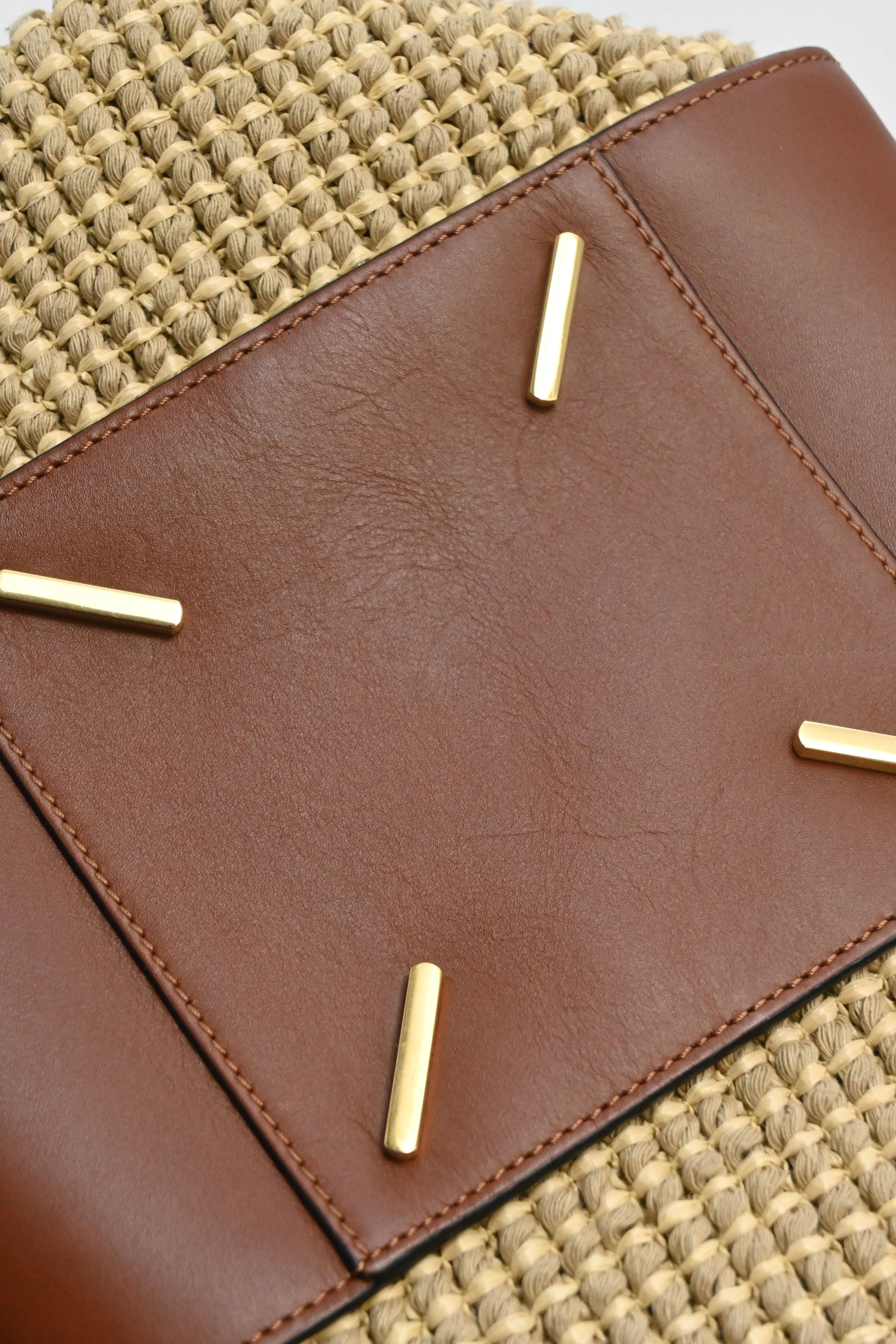 [WB5687] Loewe | Shoulder Bag