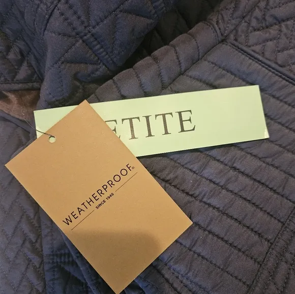 Weathproof Woman Modern Quilted Barn Jacket Petite Size S